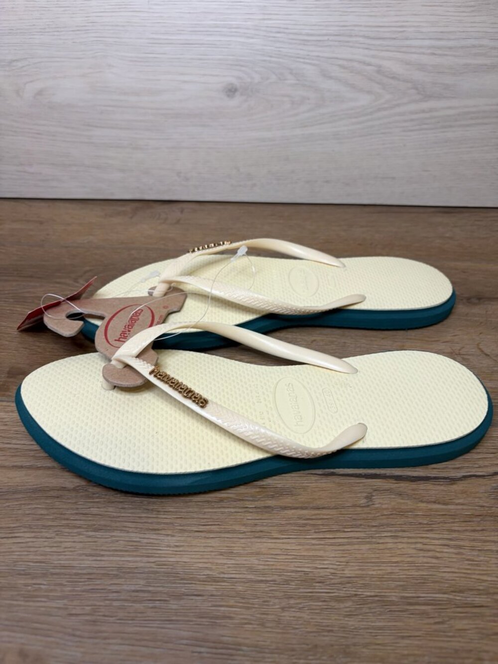 Havaianas Women's Pantanal Green Flip Flop Sandals Size 9/10